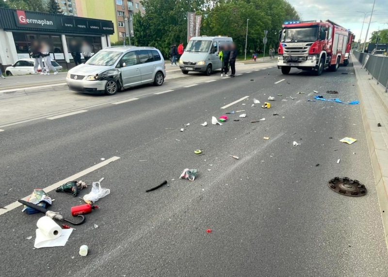 2/10 Wypadek na Walczaka. Zderzenie Skody i Volkswagena