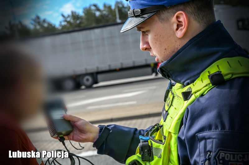 7/10 Kotrole trzeźwości na autostradzie A2