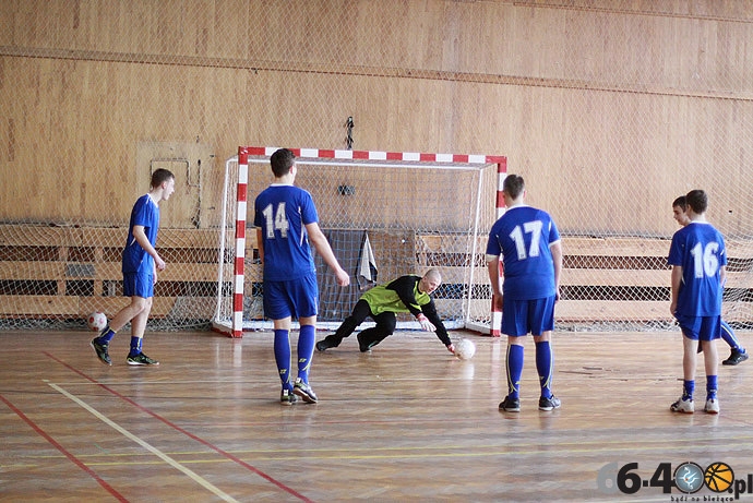 3/17 II Gimnazjalny turniej w piłkę halową o puchar Dyrektora ZS Budowlanych