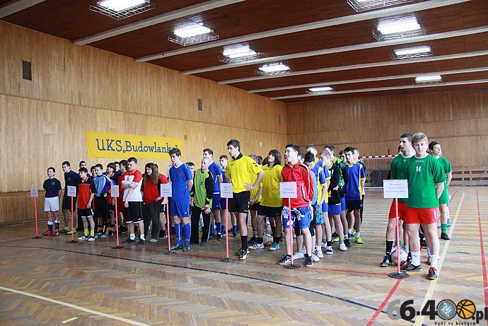 4/17 II Gimnazjalny turniej w piłkę halową o puchar Dyrektora ZS Budowlanych