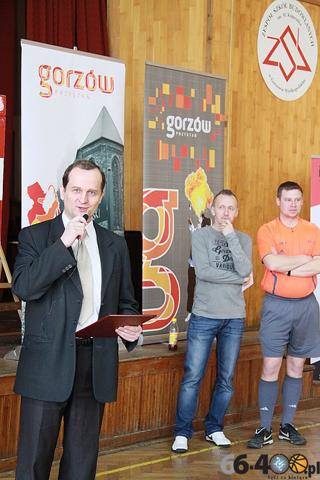 5/17 II Gimnazjalny turniej w piłkę halową o puchar Dyrektora ZS Budowlanych