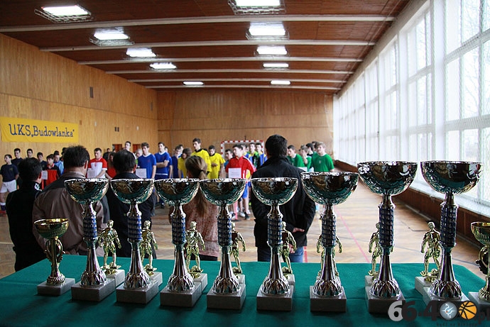 9/17 II Gimnazjalny turniej w piłkę halową o puchar Dyrektora ZS Budowlanych