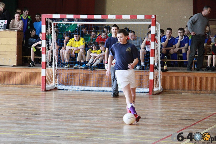 17/17 II Gimnazjalny turniej w piłkę halową o puchar Dyrektora ZS Budowlanych