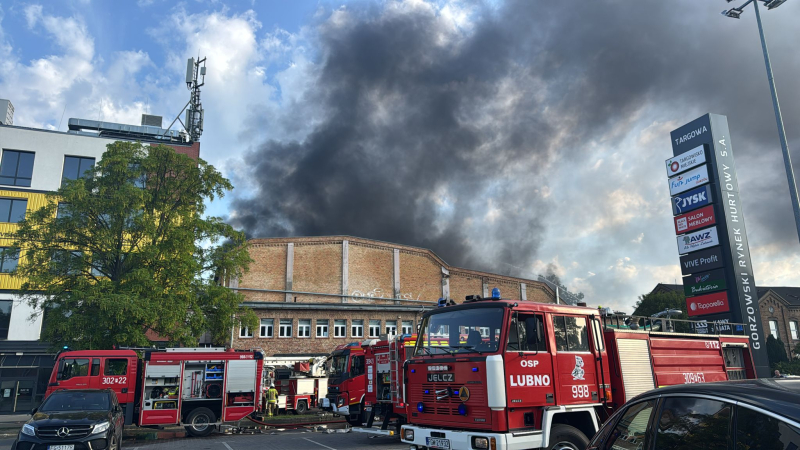 19/19 Pożar hali przy ul. Targowej w Gorzowie