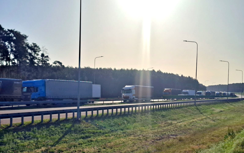 2/5 Ogromne korki na autostradzie A2 w kierunku Świecka