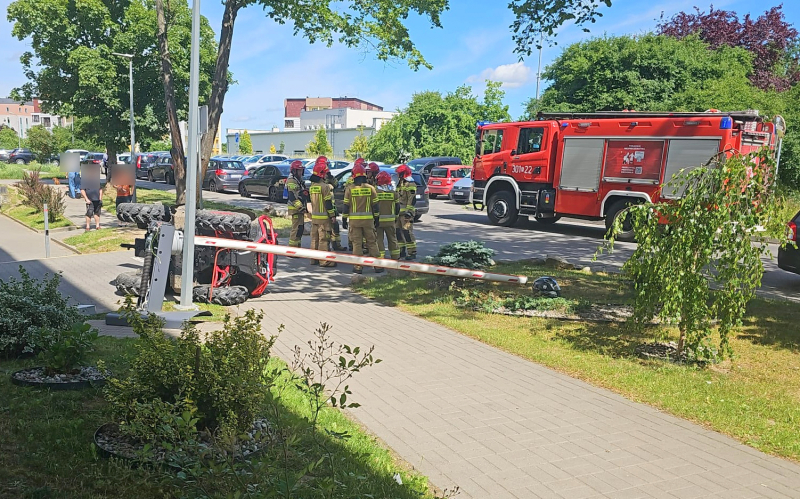 7/7 Wjechała quadem w szlaban na Dowgielewiczowej