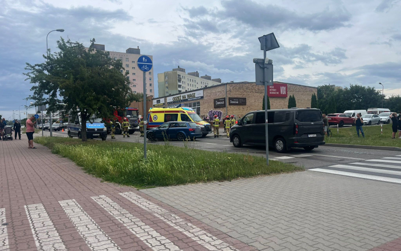4/5 Pijany kierowca Audi uderzył w Volkswagena na Szarych Szeregów