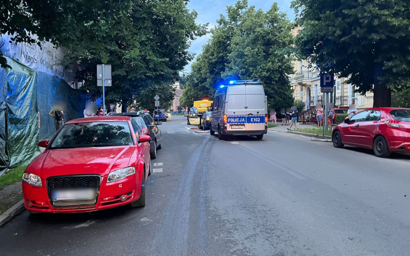 1/5 Pijany kierowca Audi rozbił auta na Borowskiego
