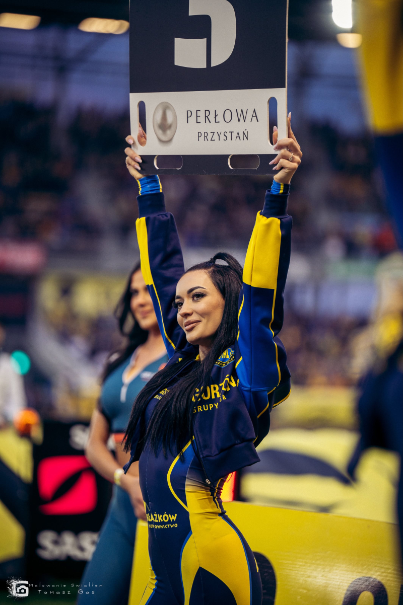 10/11 Marcelina Osińska - podprowadzająca