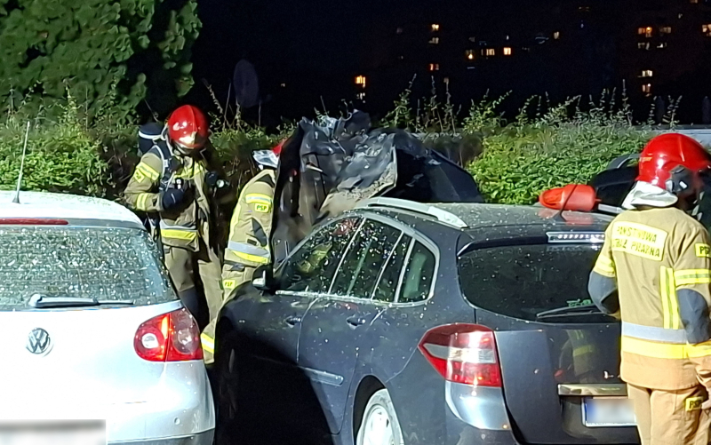 7/16 Podpalenie Renault przy ul. Widok w Gorzowie