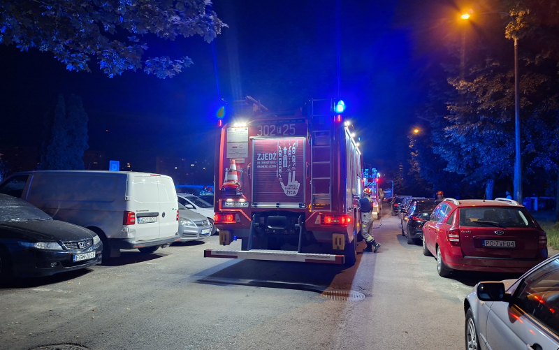 13/16 Podpalenie Renault przy ul. Widok w Gorzowie