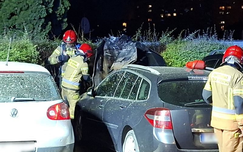 16/16 Podpalenie Renault przy ul. Widok w Gorzowie