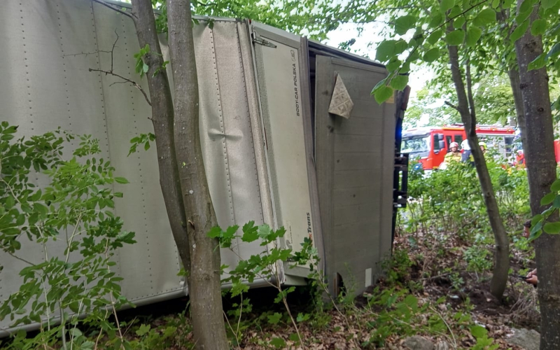 1/8 Zderzenie dwóch ciężarówek na DK22 w Długiem