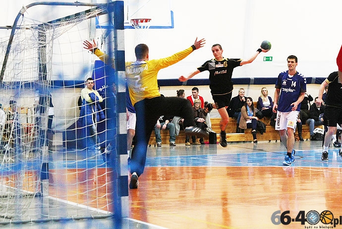 30/47 Zepter AZS UW Warszawa - GSPR Gorzów 35:30 (17:12)