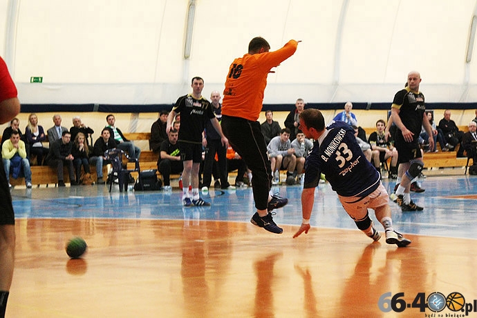 37/47 Zepter AZS UW Warszawa - GSPR Gorzów 35:30 (17:12)