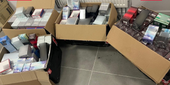 KAS przejęła podróbki torebek i perfum w Gorzowie