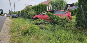 Kierujący Citroenem wjechał w ogrozenie na Skrajnej
