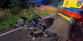 Zderzenie motocykla i BMW w Kłodawie