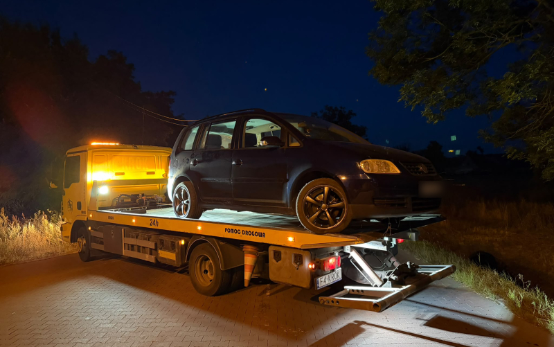 5/5 Pijany kierowca Volkswagena wjechał do rowu na Sulęcińskiej