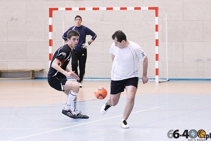 8/22 Puchar Firm XXI edycja: Primo S.C. - www.66-400.pl 4:4