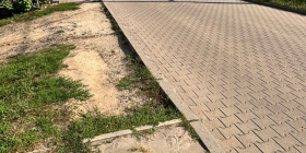 Brakujący odcinek chodnika i pasów na Owocowej