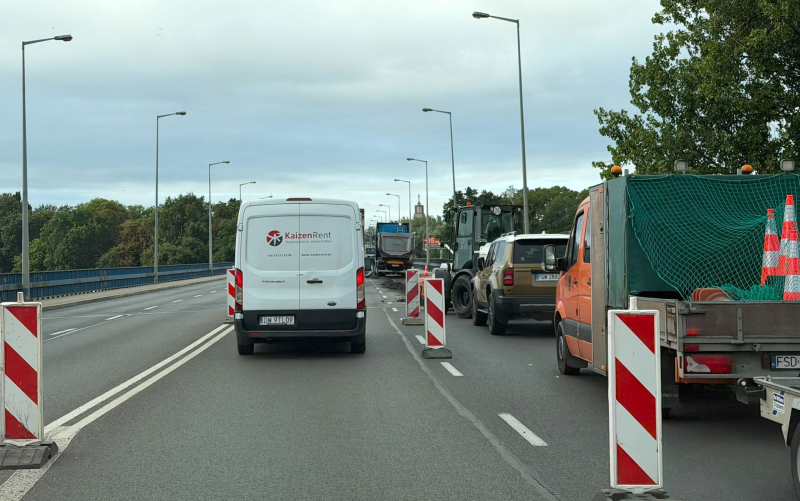 1/6 Frezowanie asfaltu na moście Lubuskim w Gorzowie
