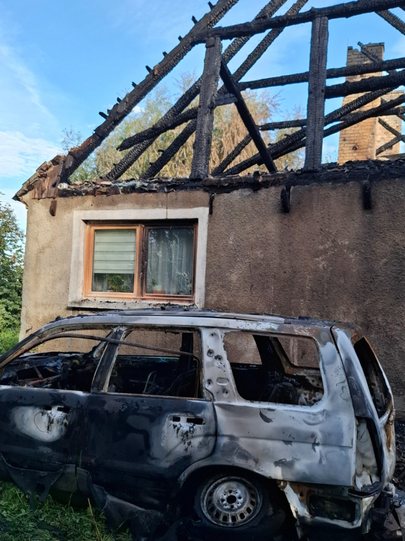 7/10 Rodzina z Roszkowic straciła dach nad głową