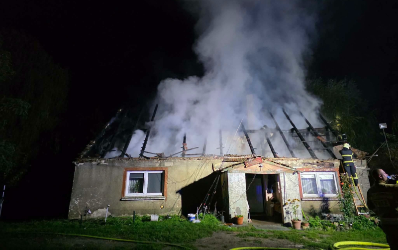 10/10 Rodzina z Roszkowic straciła dach nad głową