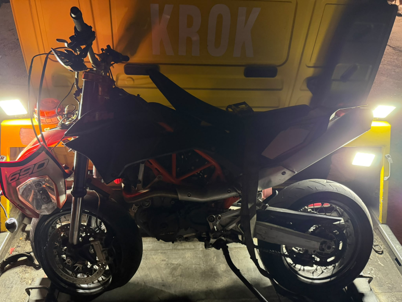 4/4 Motocyklista zderzył się z busem na Żwirowej