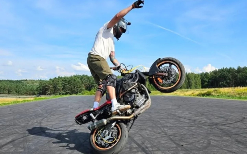 2/7 Plac dla motocyklistów czeka na rozbudowę