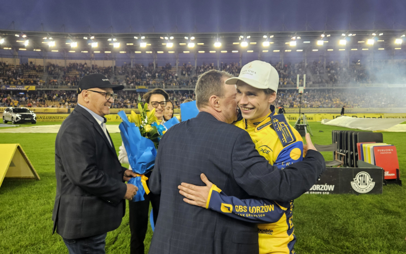 1/16 Adam Bednar i Mathias Pollestad odchodzą ze Stali Gorzów