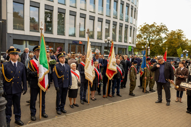 2/15 Odsłonięcie pomnika Danuty Siedzikówny-Inki w Gorzowie