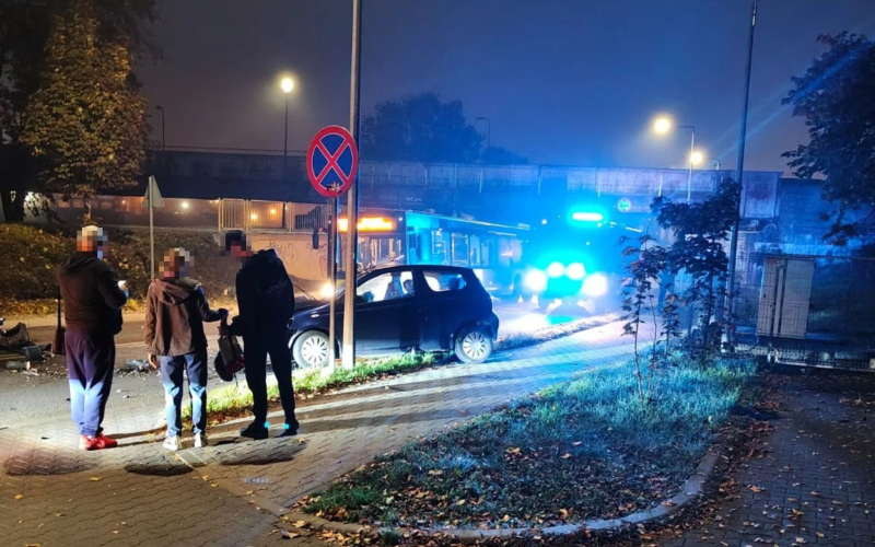 5/5 Czołówka dwóch osobówek na Fabrycznej