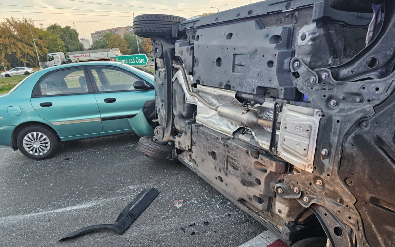 2/6 Wypadek na rondzie Gdańskim. Zderzenie Toyoty i  Daewoo