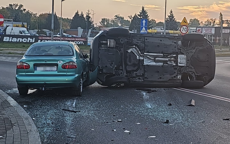 4/6 Wypadek na rondzie Gdańskim. Zderzenie Toyoty i  Daewoo