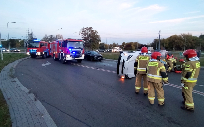 6/6 Wypadek na rondzie Gdańskim. Zderzenie Toyoty i  Daewoo
