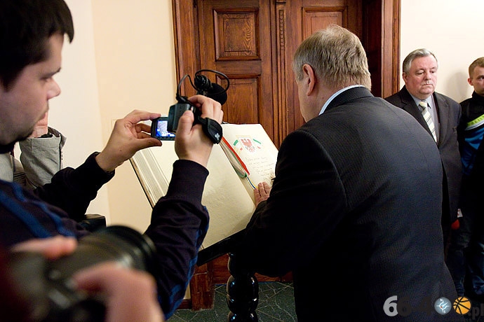 4/18 Gorzów: Pożegnanie prezesa Komarnickiego