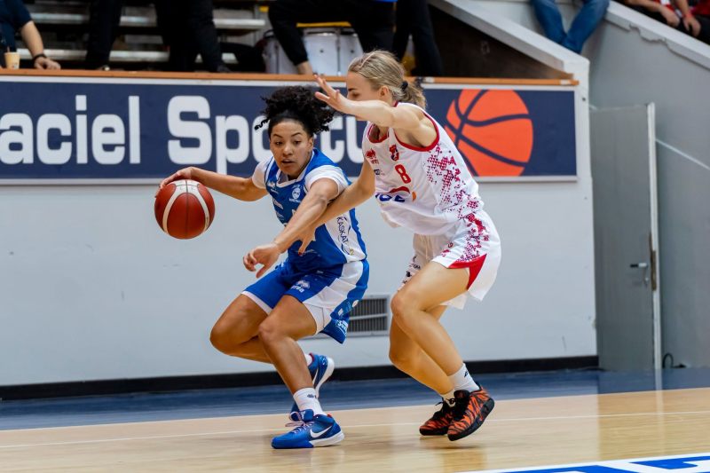3/7 PGE Wisła Kraków - AZS AJP Gorzów 57:77