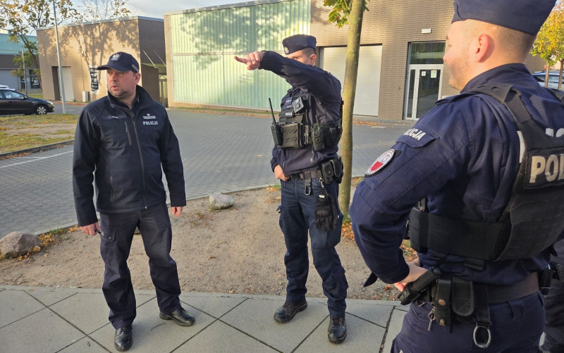 3/8 Policyjne patrole przed szkołami w Gorzowie