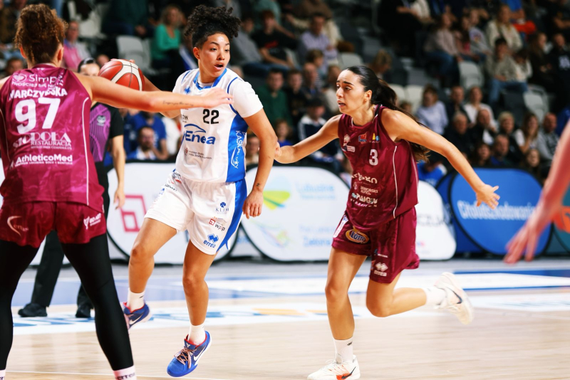 8/15 AZS AJP Gorzów - Artego Bydgoszcz 84:55