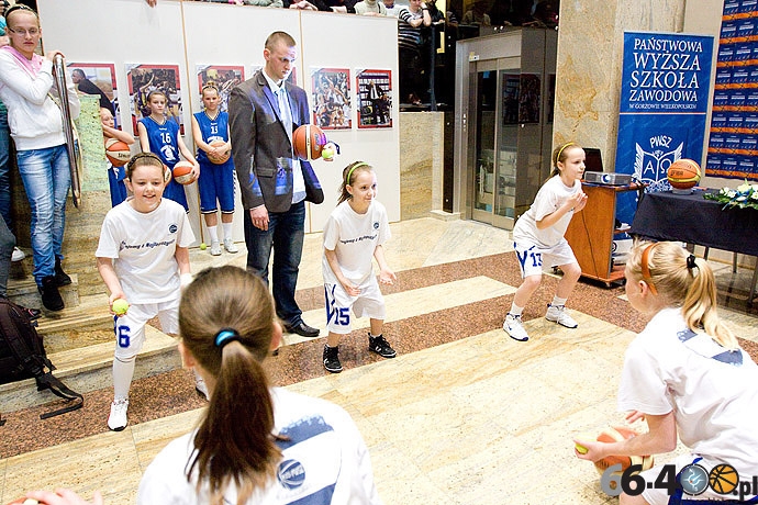 12/25 Gorzów: Prezentacja książki Dariusza Maciejewskiego i Janusza Kopaczewskiego