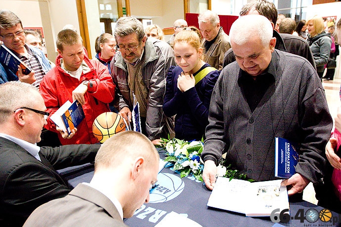 23/25 Gorzów: Prezentacja książki Dariusza Maciejewskiego i Janusza Kopaczewskiego