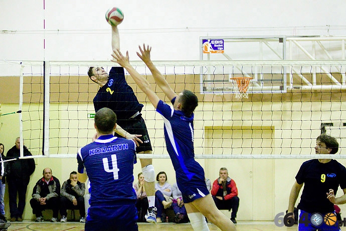 19/45 GALPS: Finał: AWF Bulwar Pub - Kozaryn Spedycja 3:1