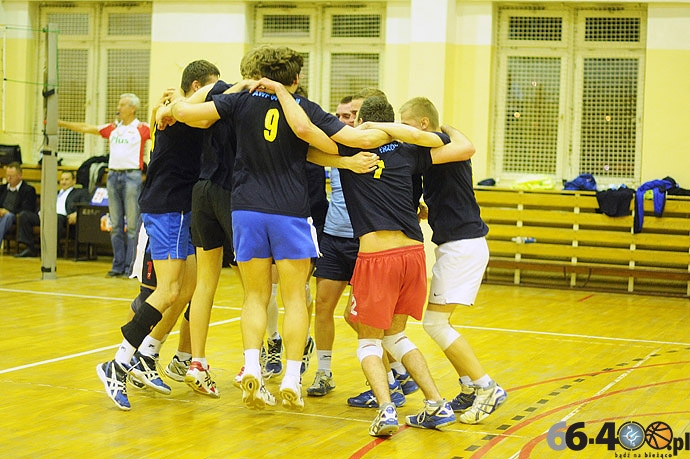 33/45 GALPS: Finał: AWF Bulwar Pub - Kozaryn Spedycja 3:1