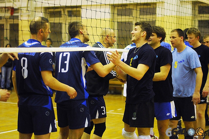 38/45 GALPS: Finał: AWF Bulwar Pub - Kozaryn Spedycja 3:1