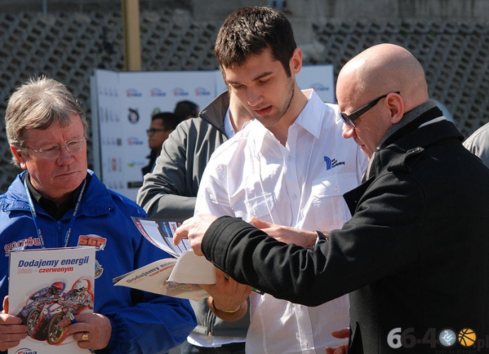 3/42 Polska - Reszta Świata 47:45