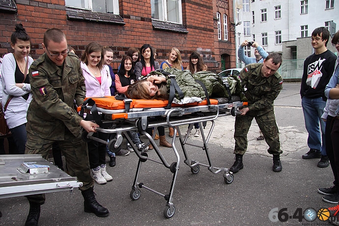 22/22 Gorzów: ZS Ekonomicznych - Zajęcia z wojskowego ratownictwa medycznego