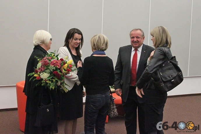 19/19 Gorzów: Wieczór poświęcony prezentacji książki: 