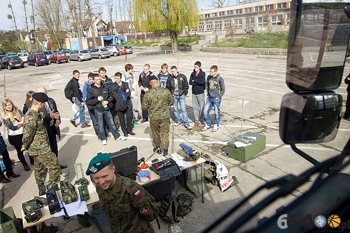 8/11 Gorzów ZS Budowlanych: Zajęcia z saperami 5 Kresowego Batalionu saperów