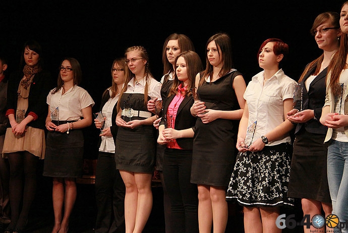 15/30 Gorzów ZS Ekonomicznych: Zakończenie roku maturzystów